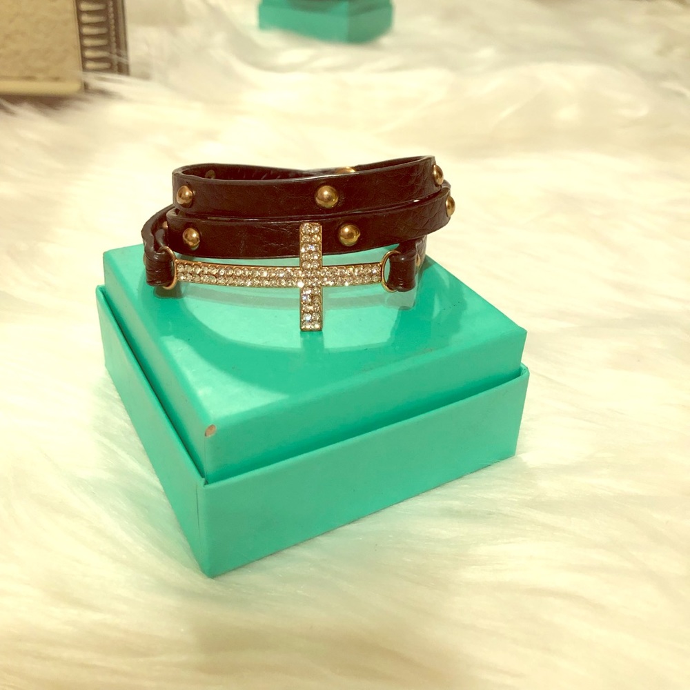 Cross Bracelet 💎
